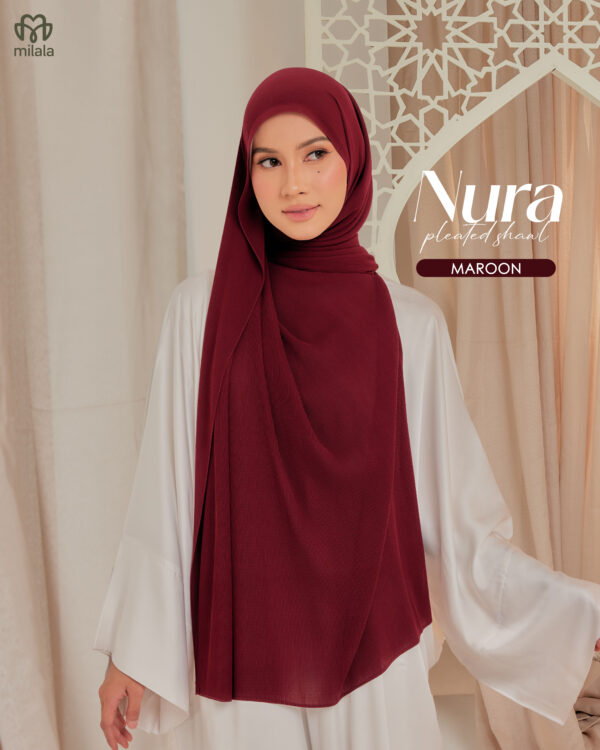 NURA PLEATED SHAWL - MAROON